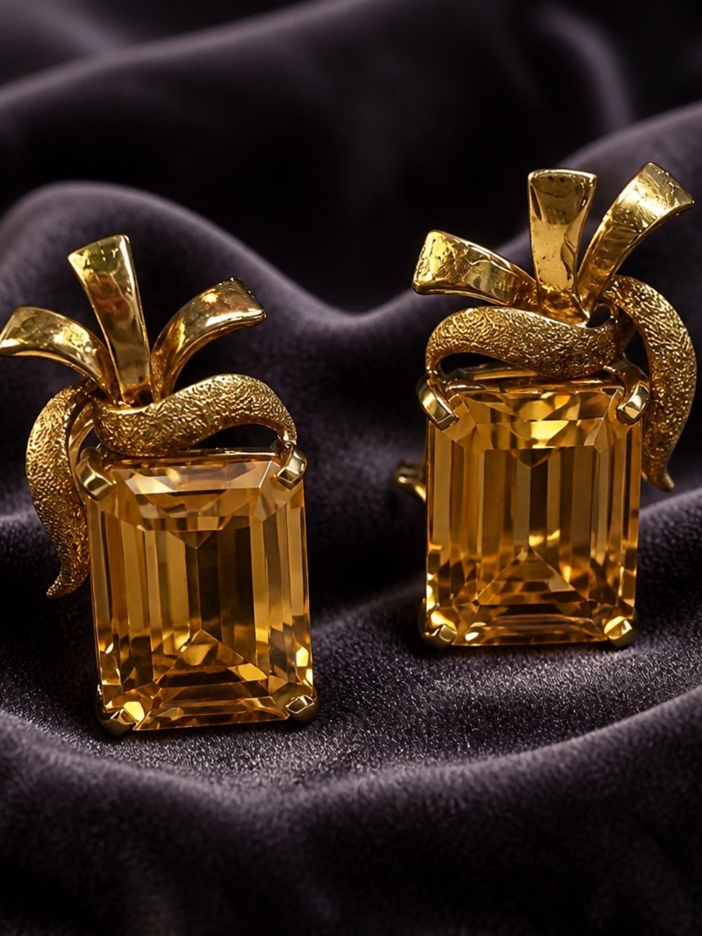 🌹SOLD🌹18k Gold and Golden Citrine Emerald-Cut Drop Earrings - Women Jewelry